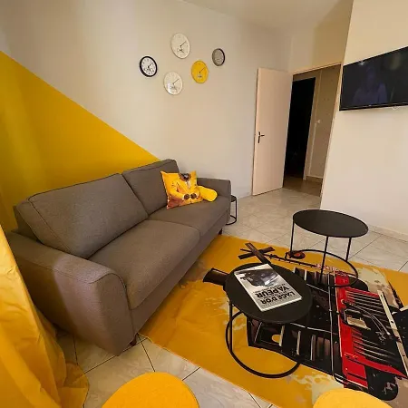 Chez Micheline Et Gilbert بيت للعطل Villebernier