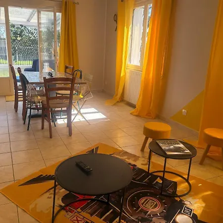 Chez Micheline Et Gilbert بيت للعطل *