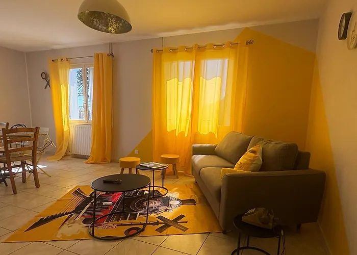 Chez Micheline Et Gilbert *